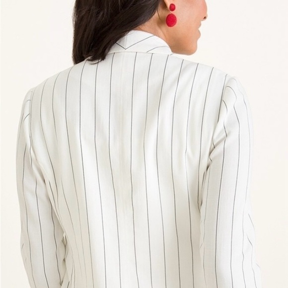Chico’s Cream with Black Stripes Grommet Blazer Size 0 - Picture 9 of 12